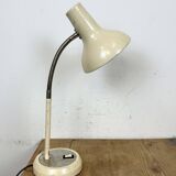 Beige industrial gooseneck table lamp, 1960s