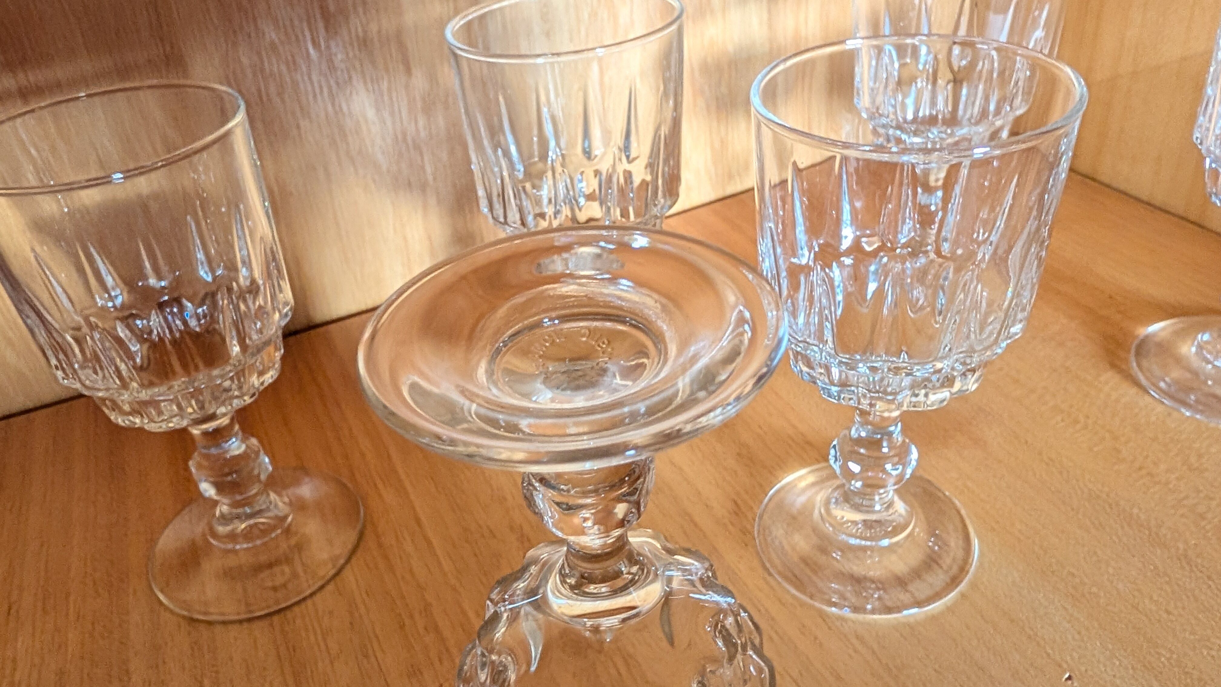 8 vintage bistro stemmed glasses