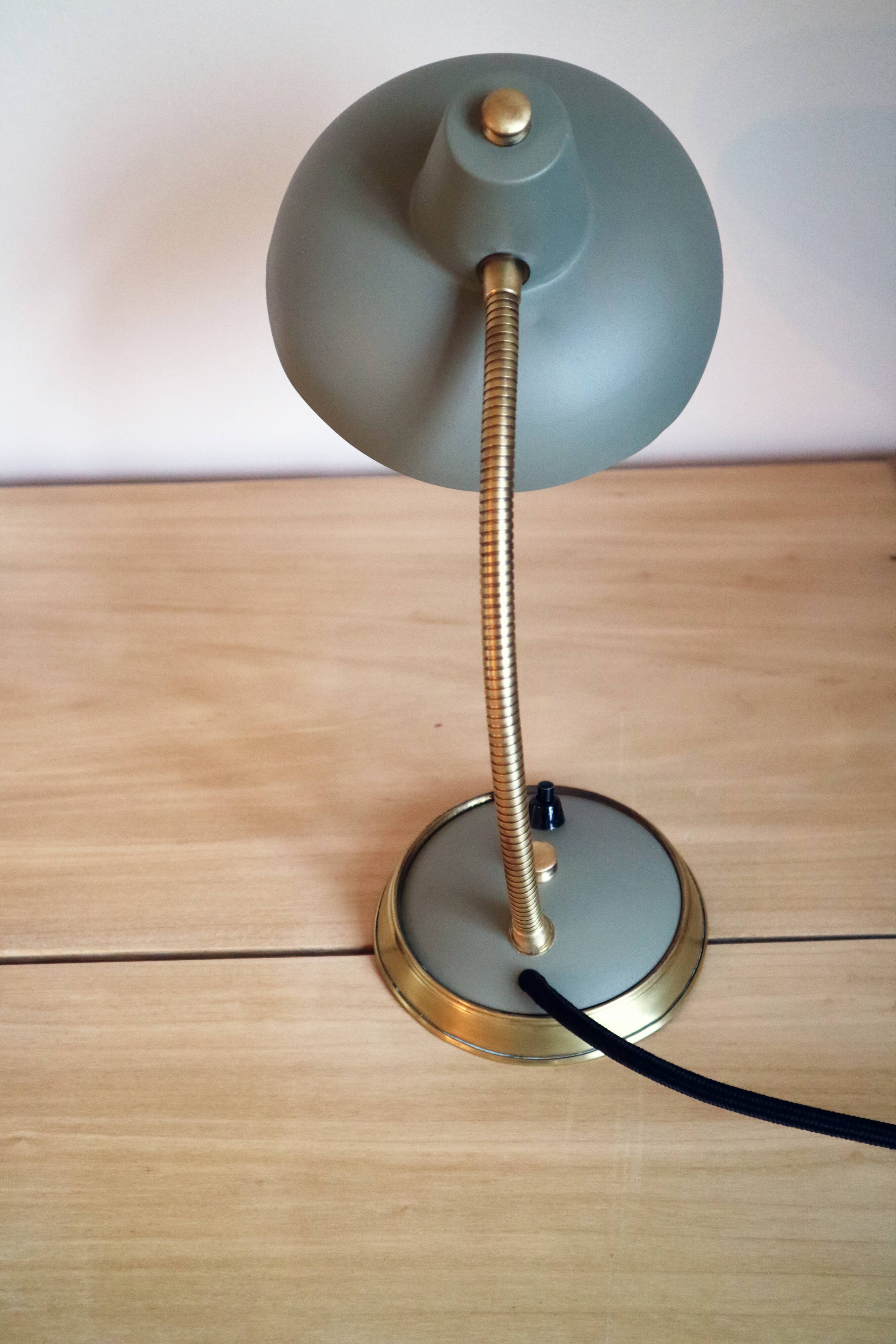 Fully restored vintage desk lamp.