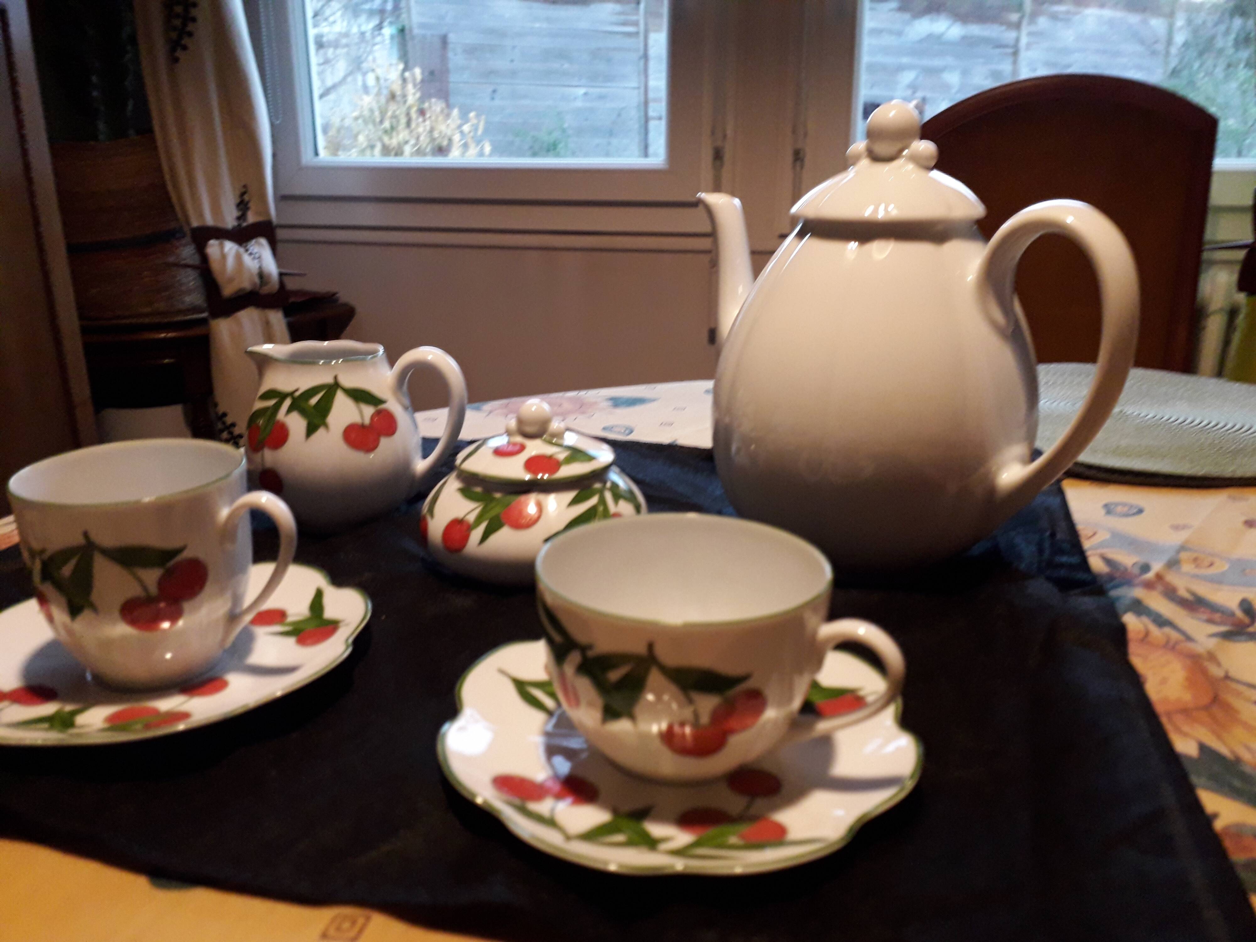 Tea/Coffee service porcelain manufacture Royal Limoges
