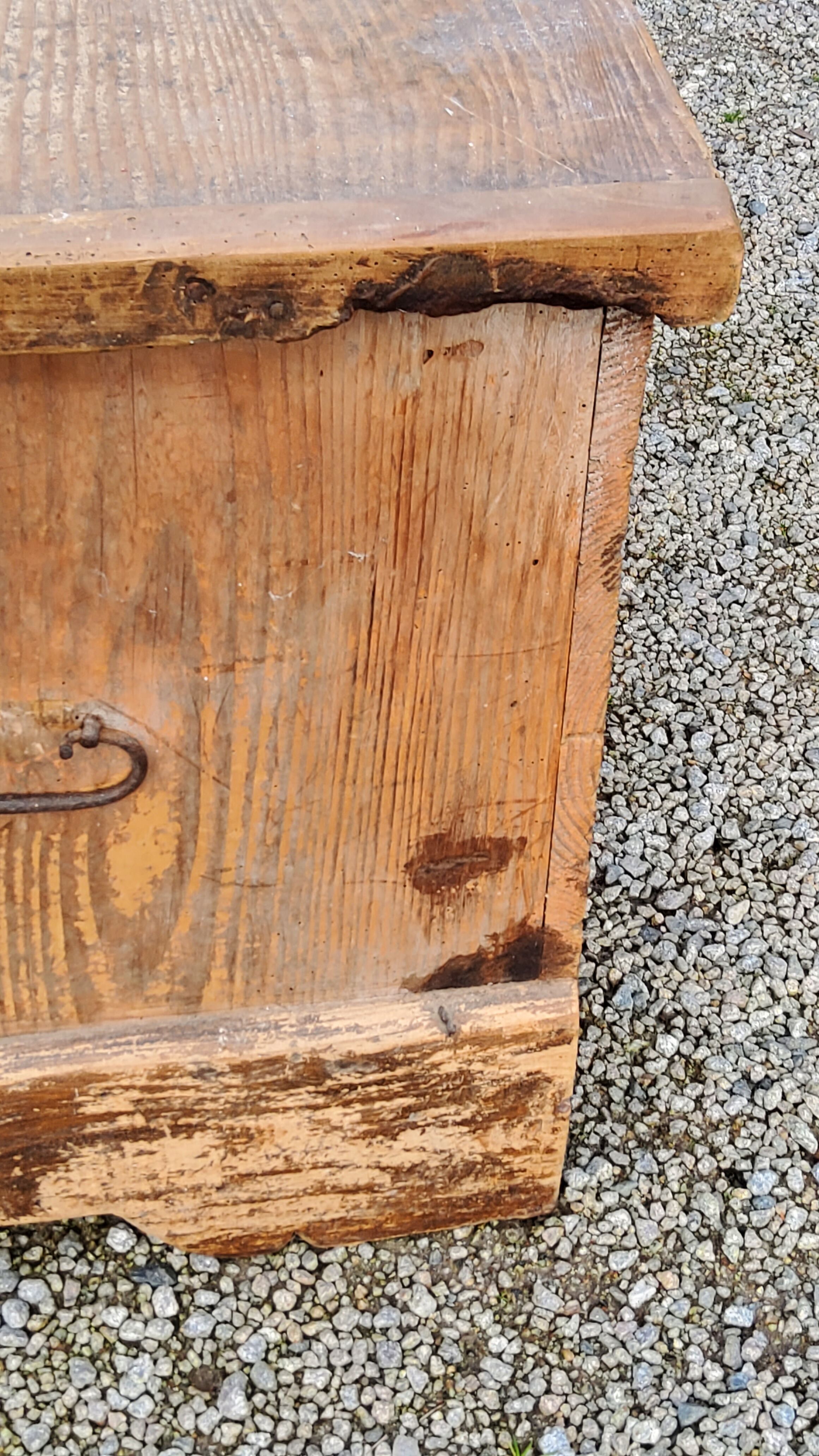 Alsatian polychrome wedding chest eighteenth -nineteenth century