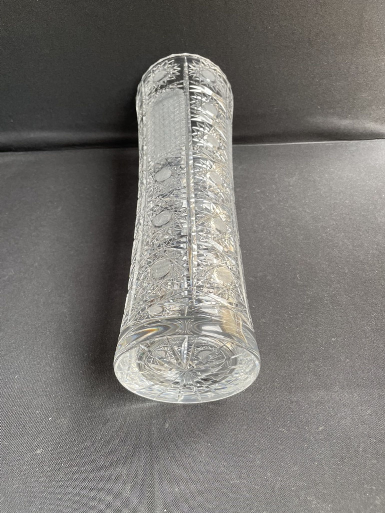 Vase en cristal taillé – milieu xxème