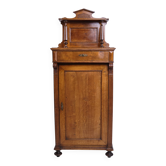 Cabinet – Acajou – Décoration et pieds ronds – Environ 1880