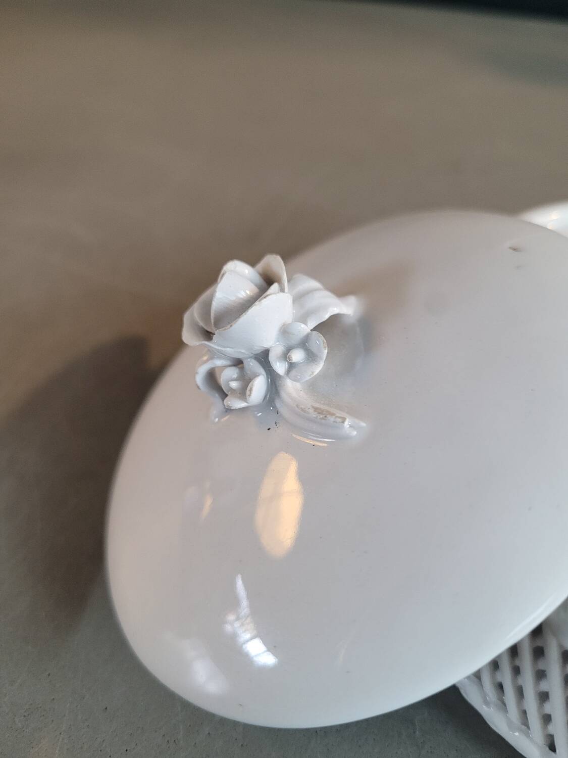 Boîte, bonbonnière en porcelaine