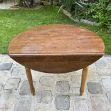 Round table with flaps