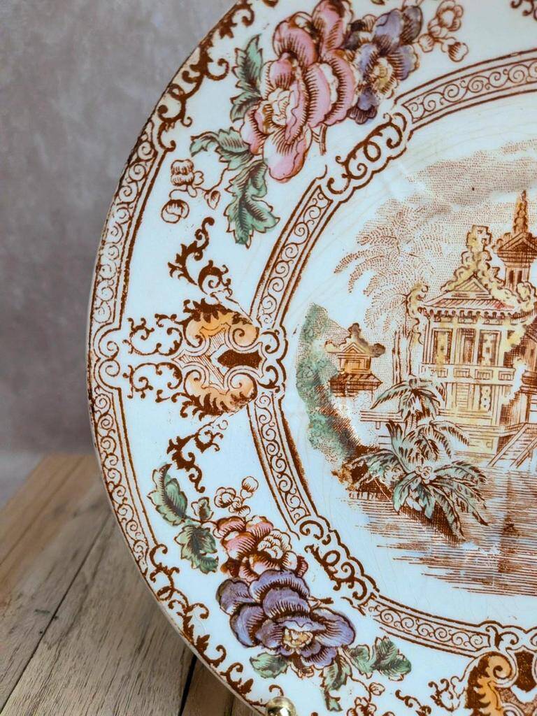 Antique plate Terre de fer Longwy Cyprus model – Japonese floral decoration