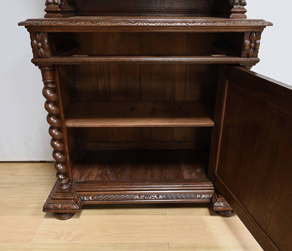 Narrow Oak Display Cabinet, Louis XIII style – Late 19th century