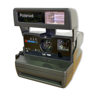 Polaroid 636 Close up