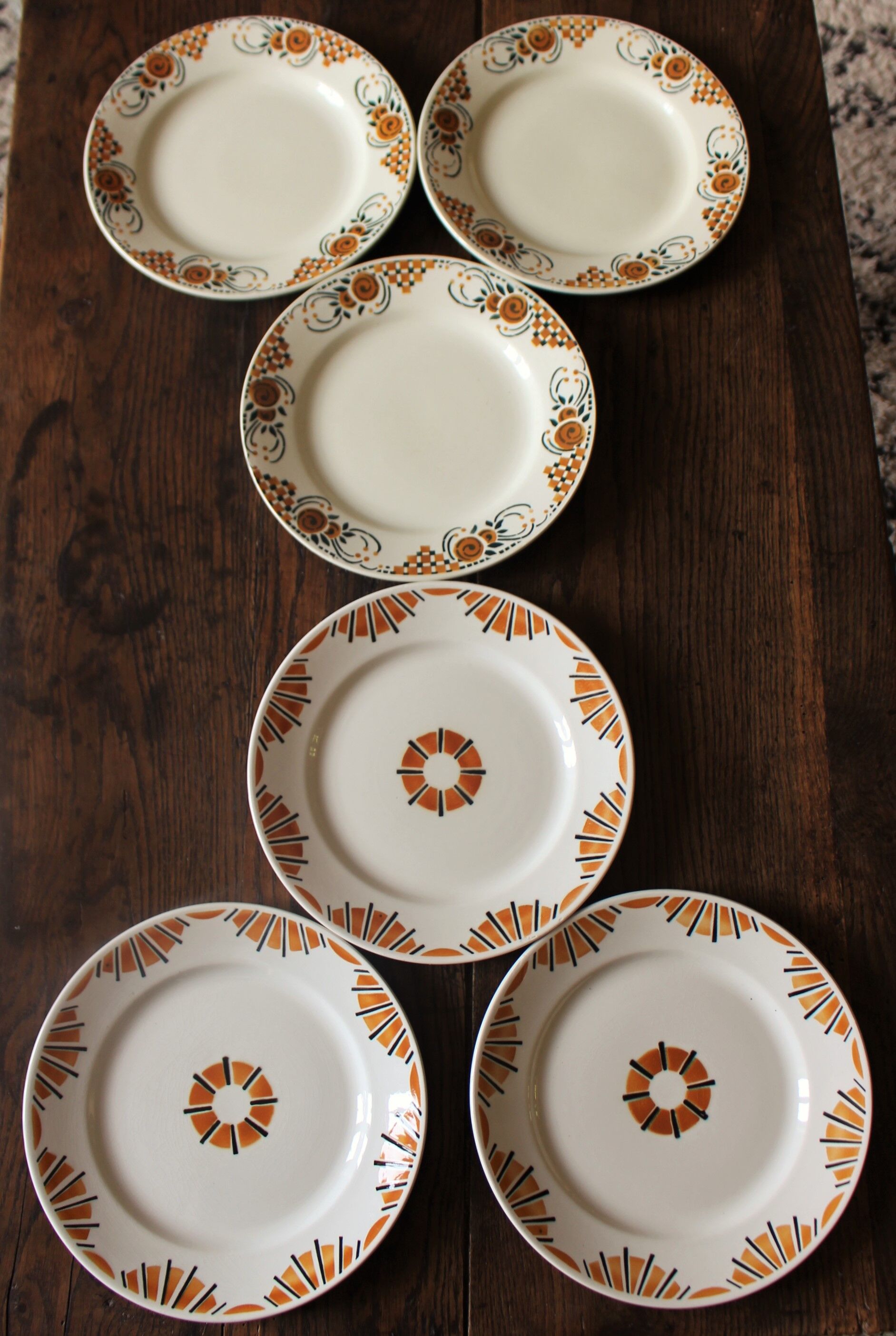 Set of 6 flat plates mismatched orange green Badonviller Saint Amand