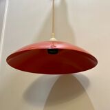 Suspension in red enamelled metal