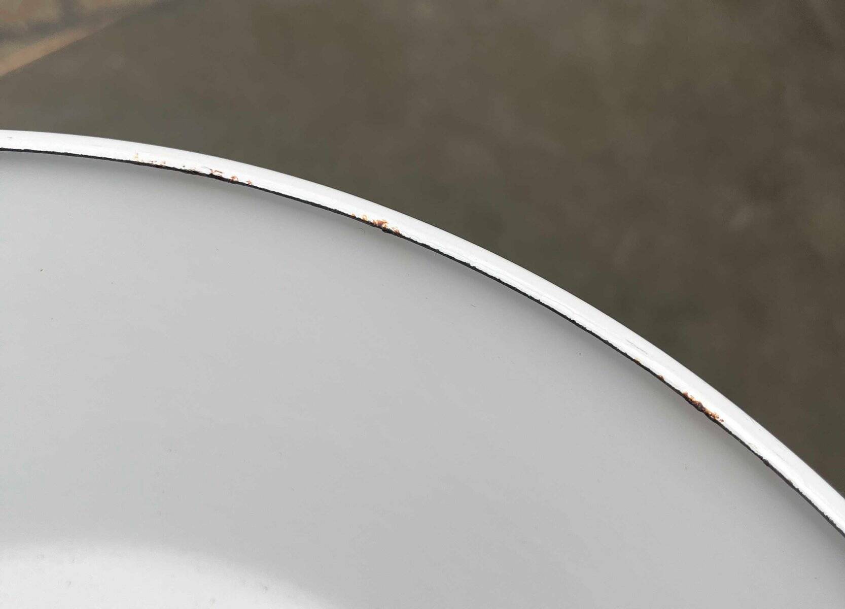 Modern Danish enamel pendant lamp from the mid-century by Louis Poulsen, 1960s.