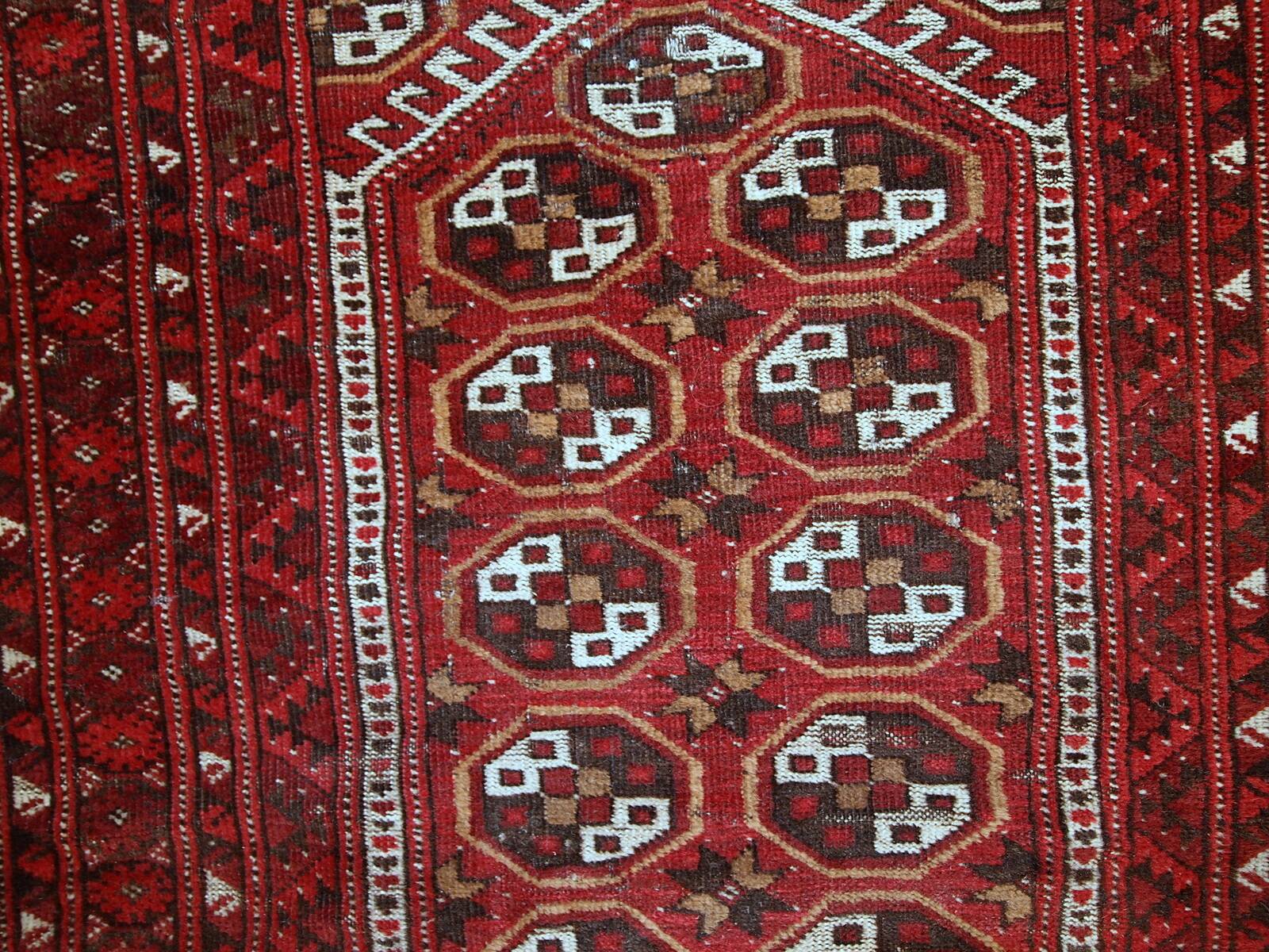 Tapis vintage fait main Gabbeh du Moyen-Orient 140cm x 215cm (1960s)