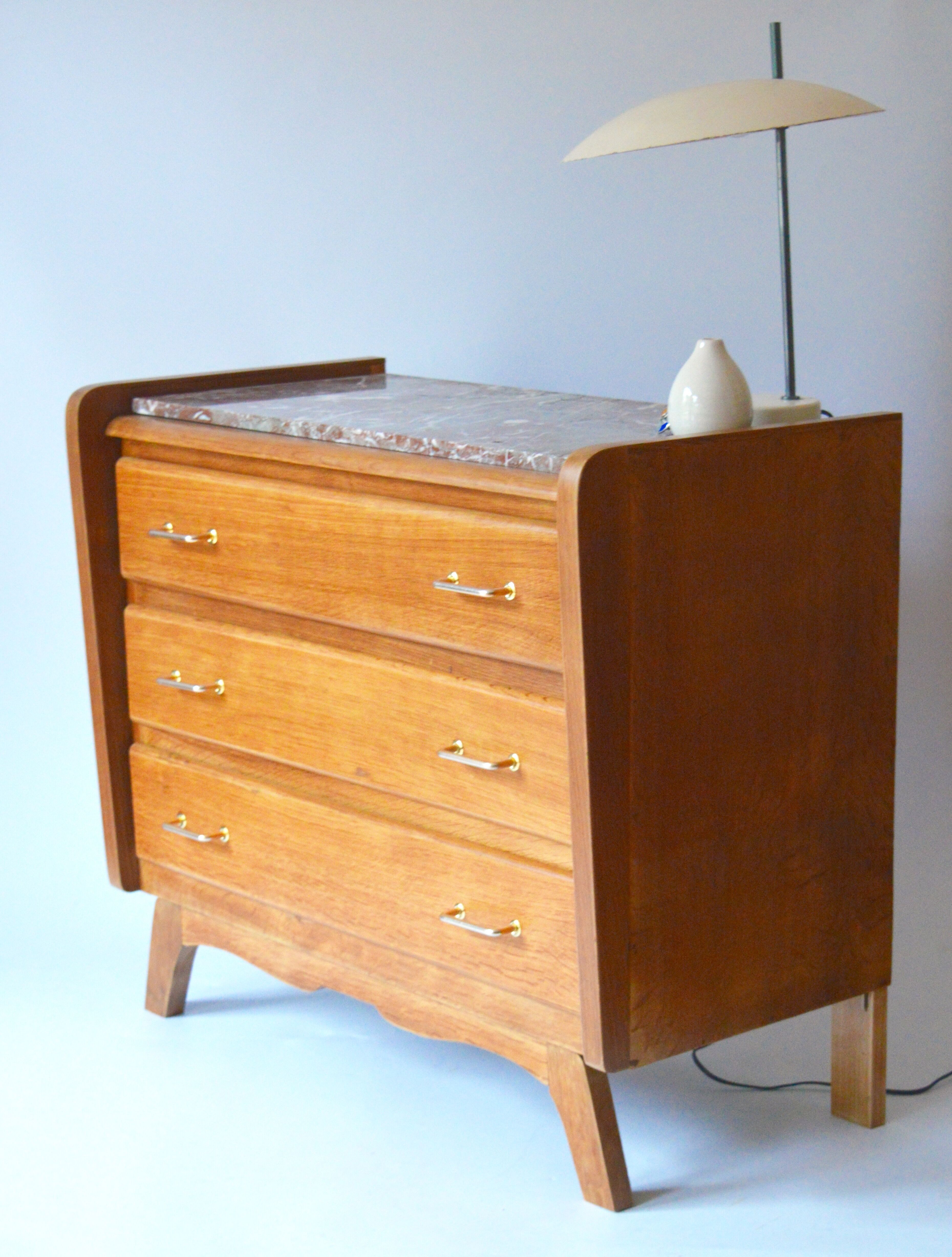 Commode en placage chêne