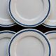 6 assiettes Lustucru vintage en porcelaine motif damier bleu