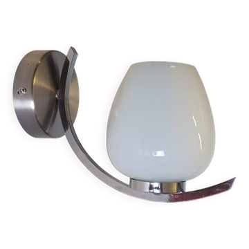 Vintage wall lamp - Chrome and opaline - 1970