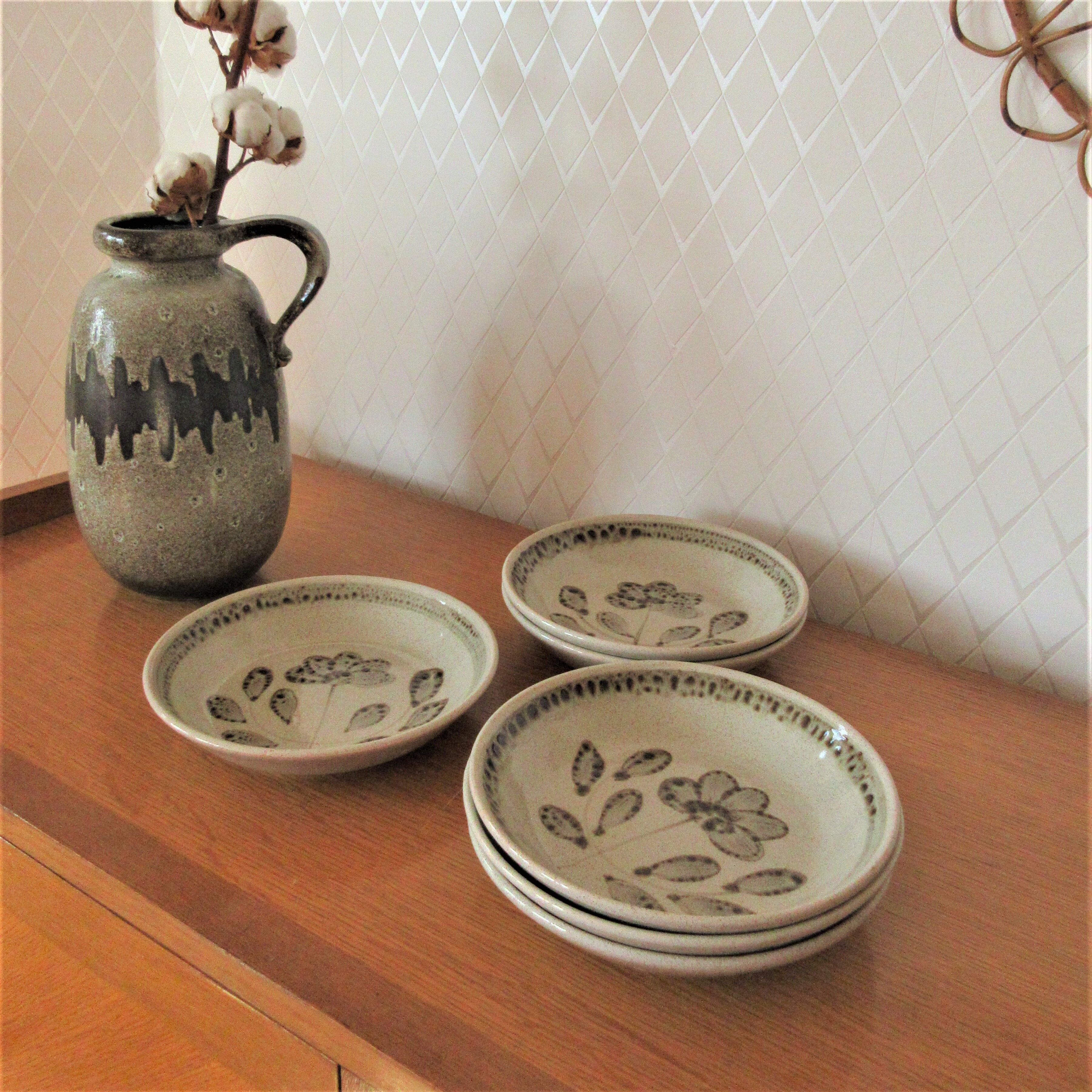 Lot of 6 hollow plates Jocelyne Atelier d'Art de Sarreguemines