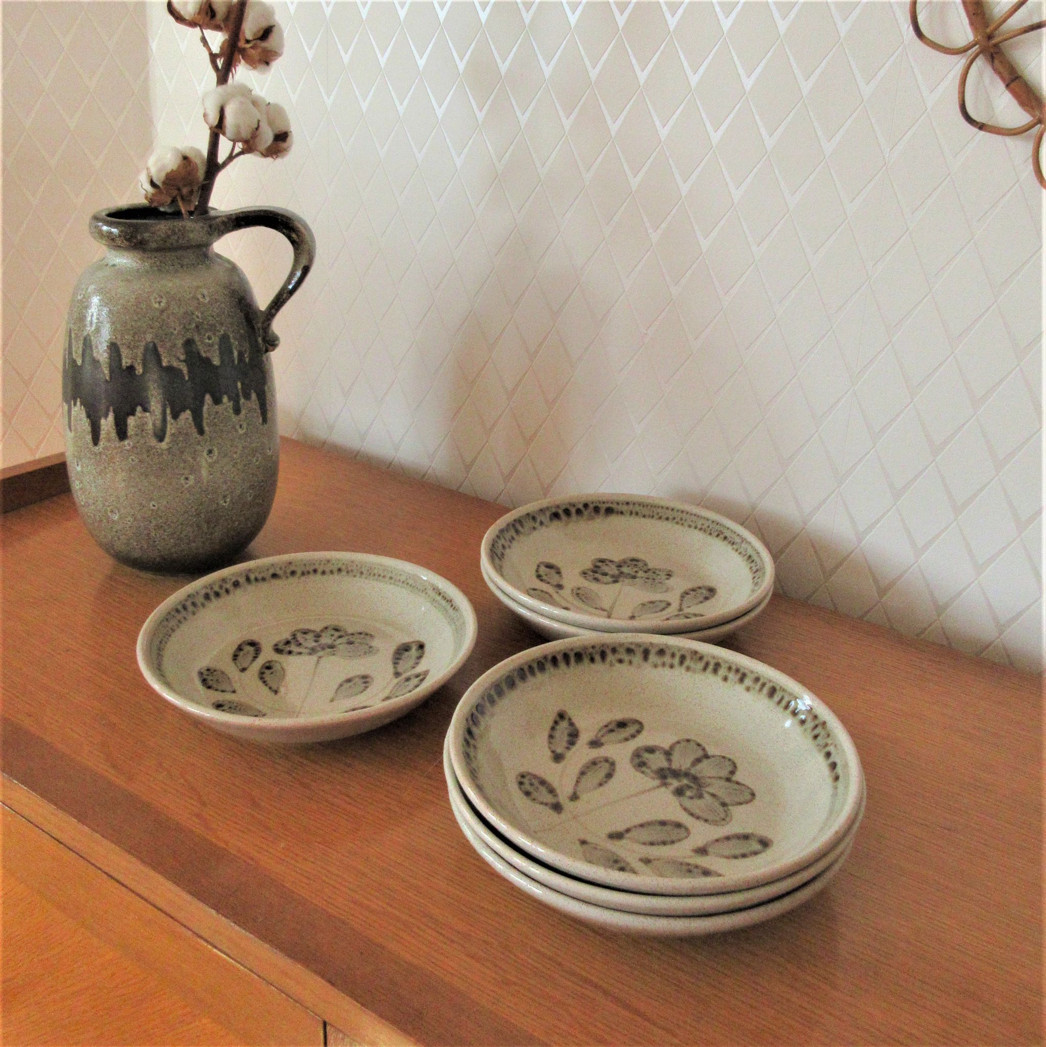 Lot of 6 hollow plates Jocelyne Atelier d'Art de Sarreguemines