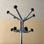 Vintage metal parrot coat rack
