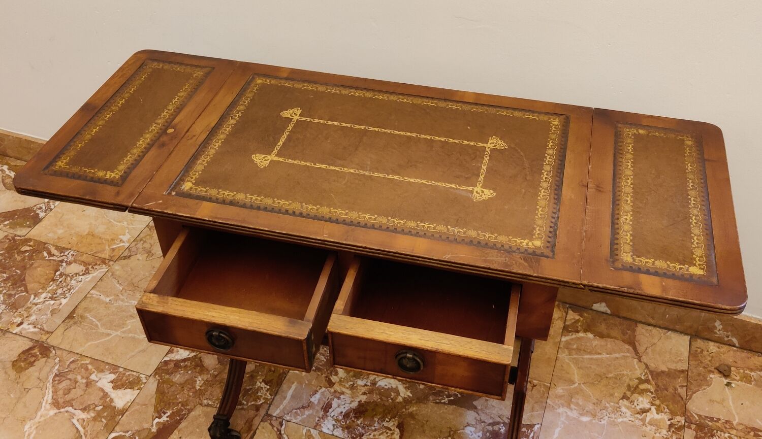 English side table with drop leaves