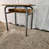 Bureau d'écolier 1960 avec casier