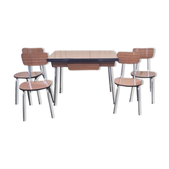 Table en formica et ses 4 chaises