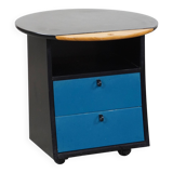 Vintage design (bedside) table by Umberto Asnago for Giorgetti on wheels