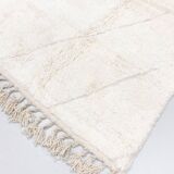 Beni Ouarain Moroccan Berber carpet with diamond patterns engraved in the weft 2.56x1.45m