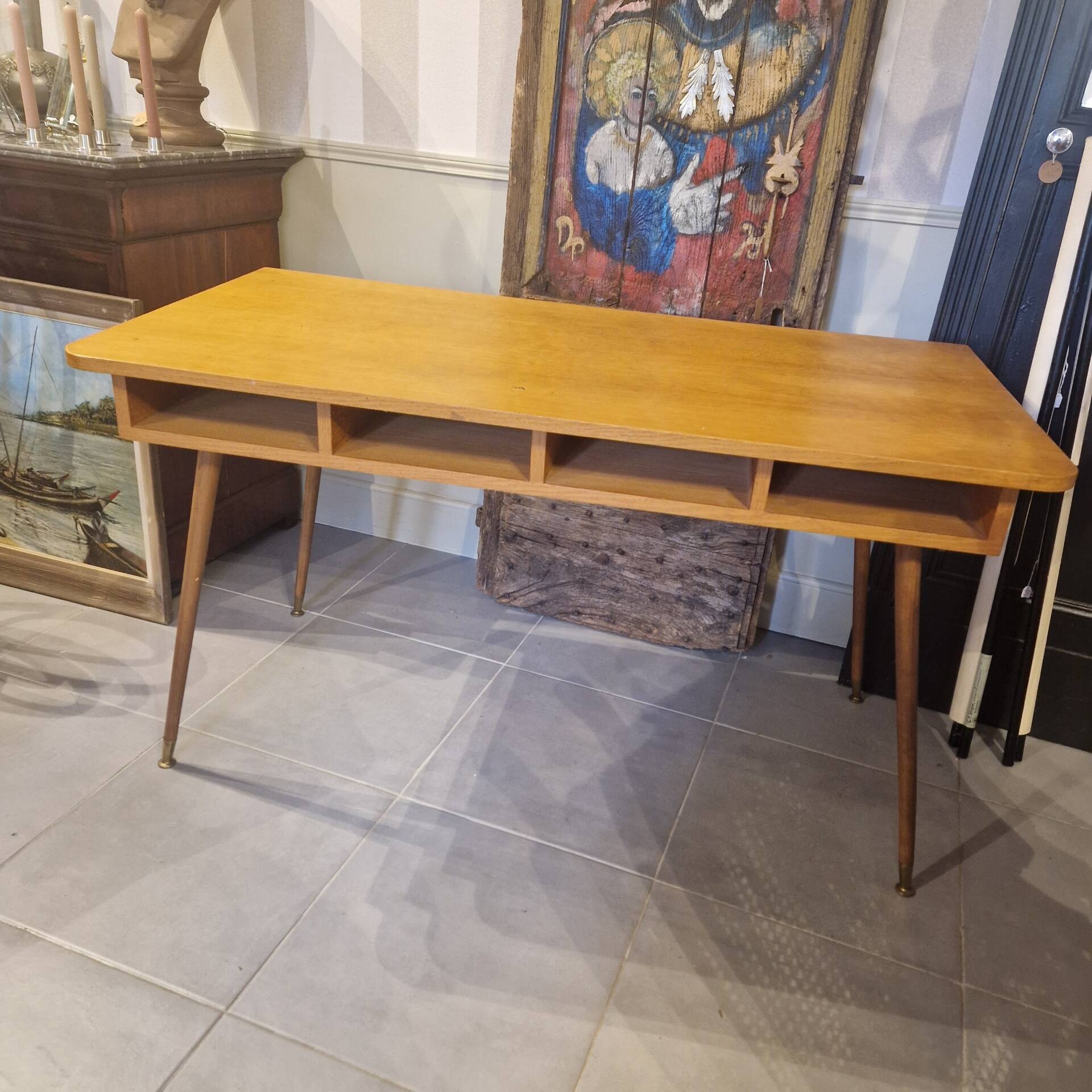 Scandinavian desk