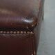 Ottoman vintage en cuir de mouton
