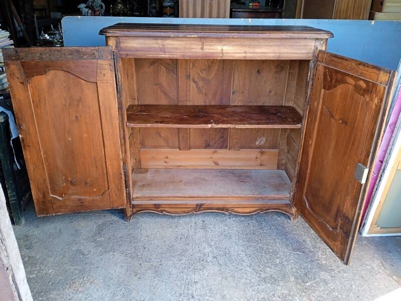 Buffet en noyer Louis XV, XVIIIème siècle