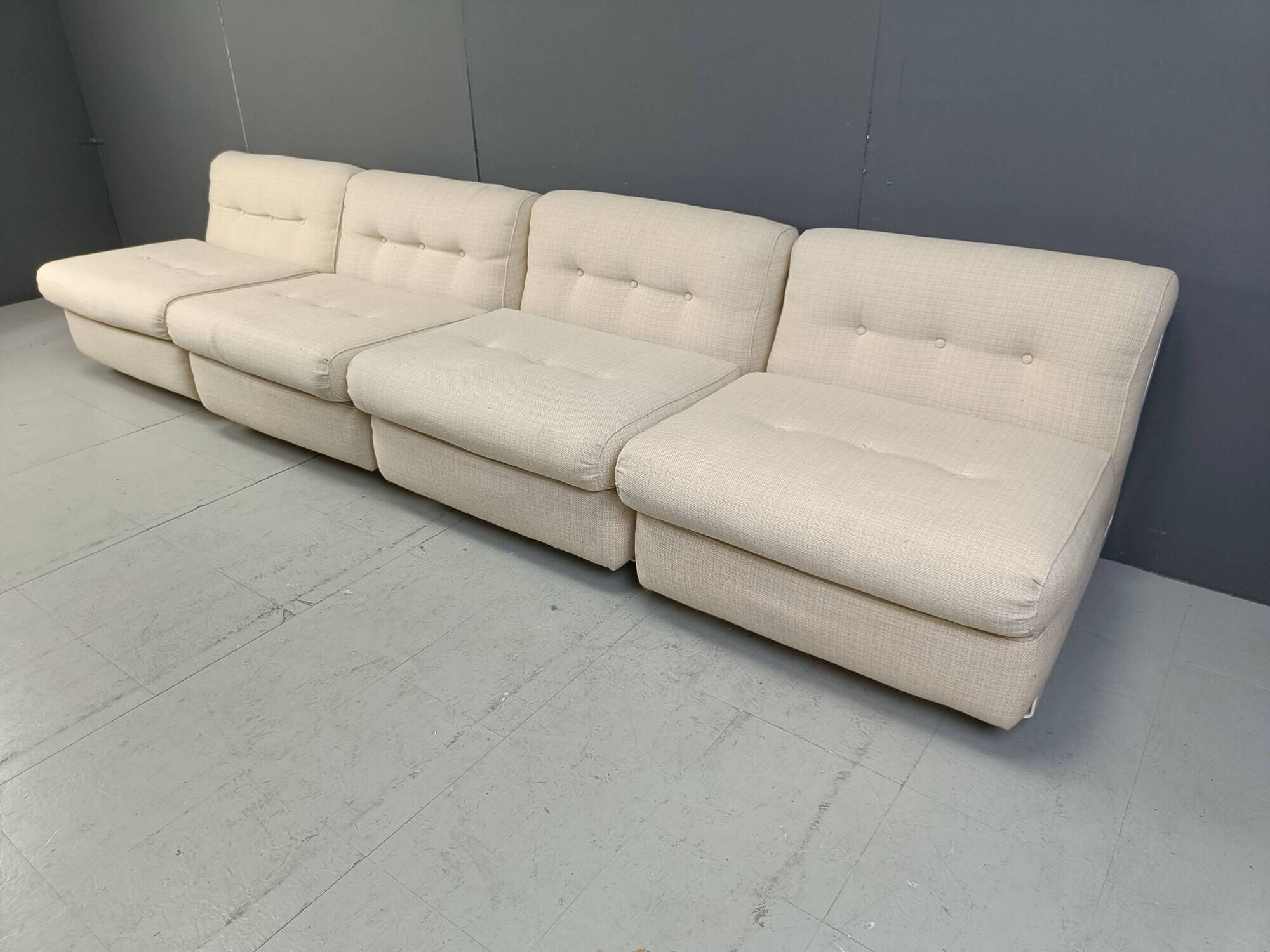 Set of 4 Amanta sofas by Mario Bellini for C&B Italia, 1970s