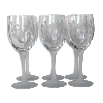 Set de 6 verres à vin en cristal taillé