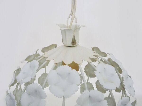 Suspension en métal blanc suspension florale. Années 70