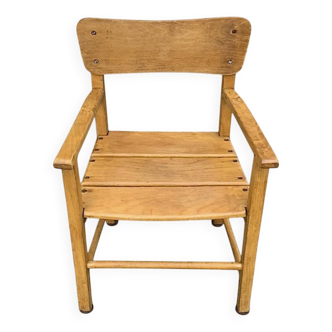 Ancienne chaise enfant en bois avec accoudoirs – marquée unifa