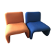 Paire de fauteuils bas typique années 70