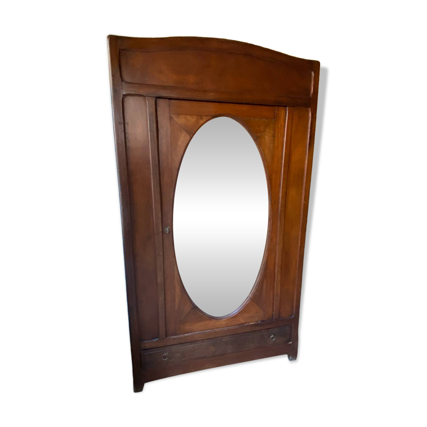 Oval mirror wardrobe