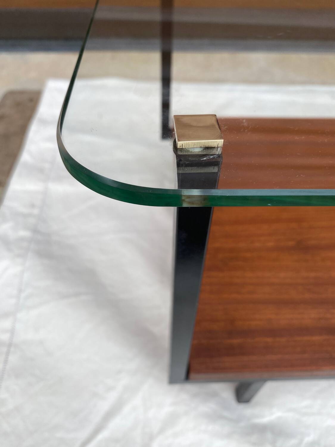 Meubles HD coffee table