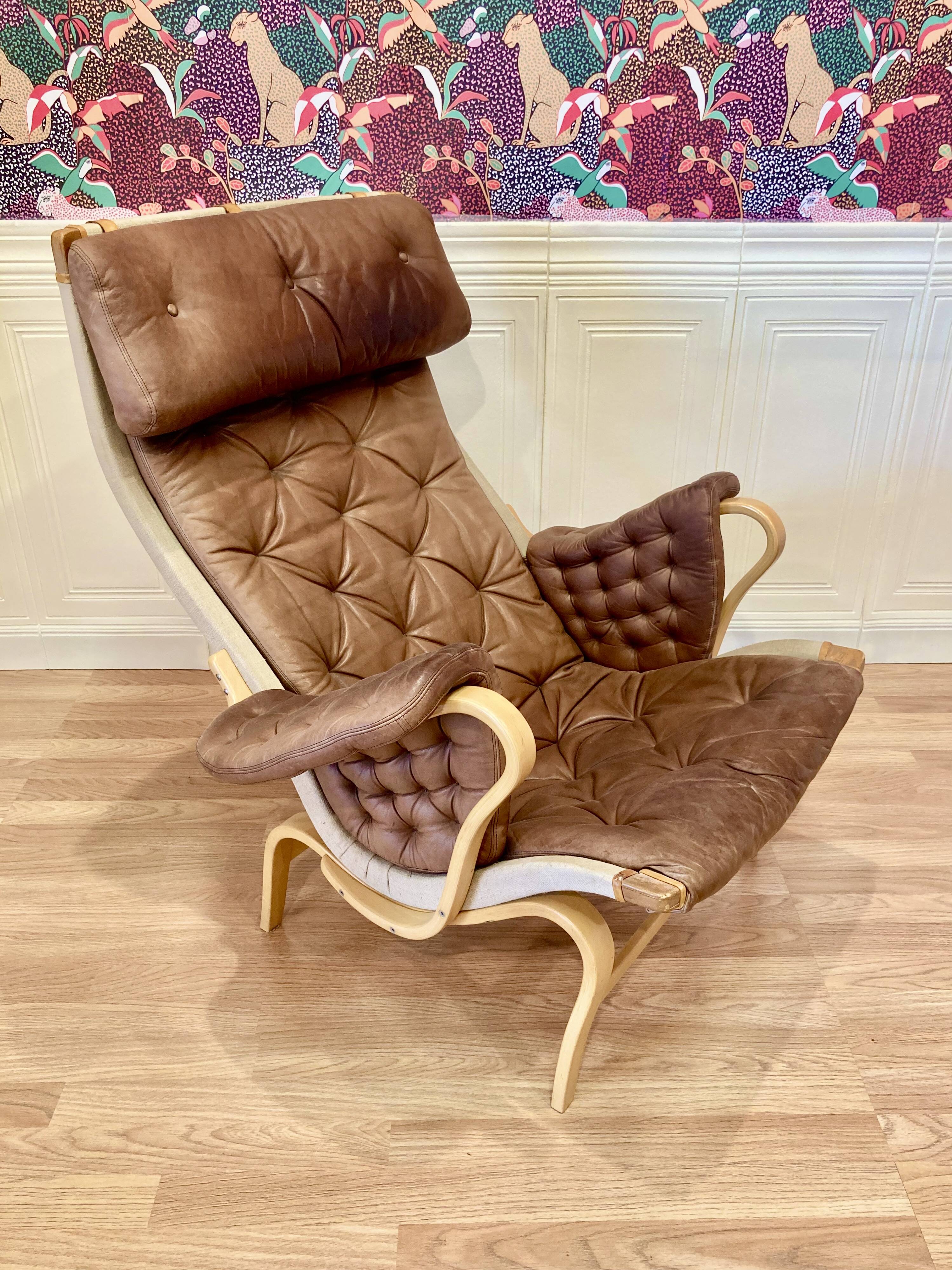 "Pernilla" leather armchair "Bruno Mathsson" 1960.