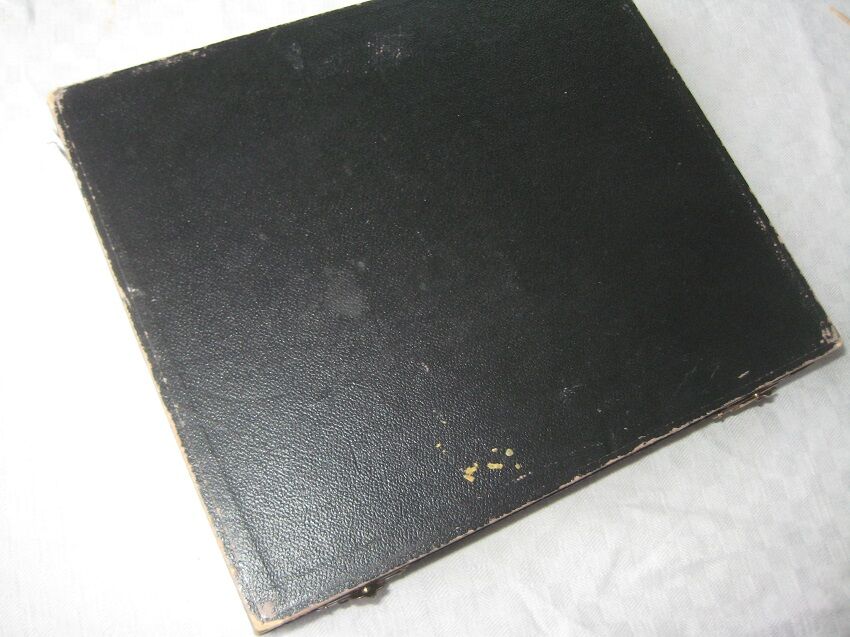 Christofle twelve large covers, model ribbons