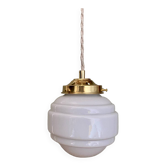 Suspension globe vintage en opaline blanche