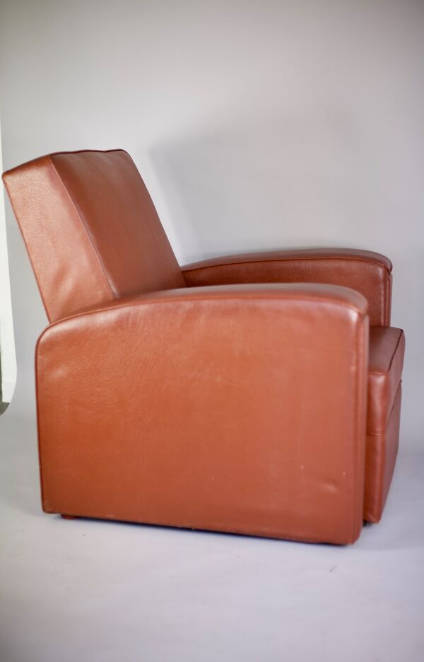 Fauteuil édité par Airborne, simili cuir, France, circa 1950