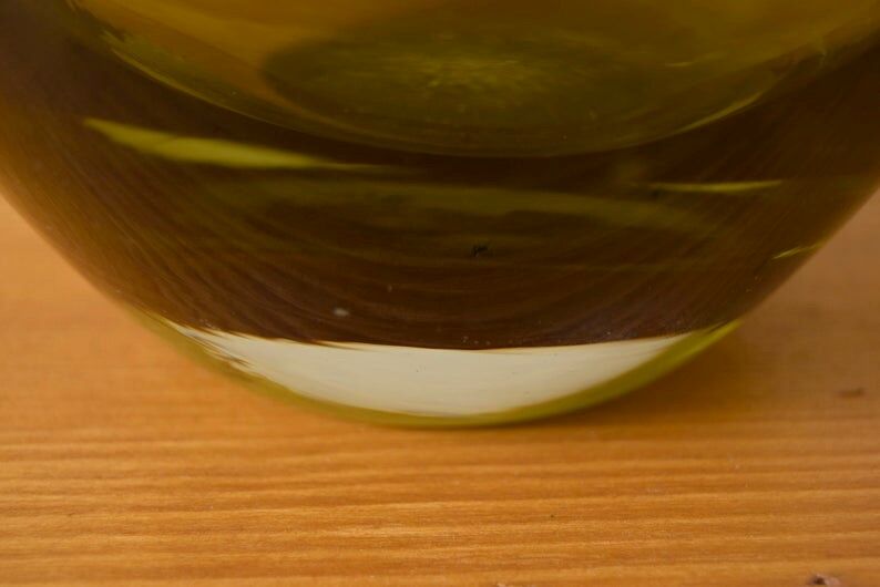 Green glass soliflore vase