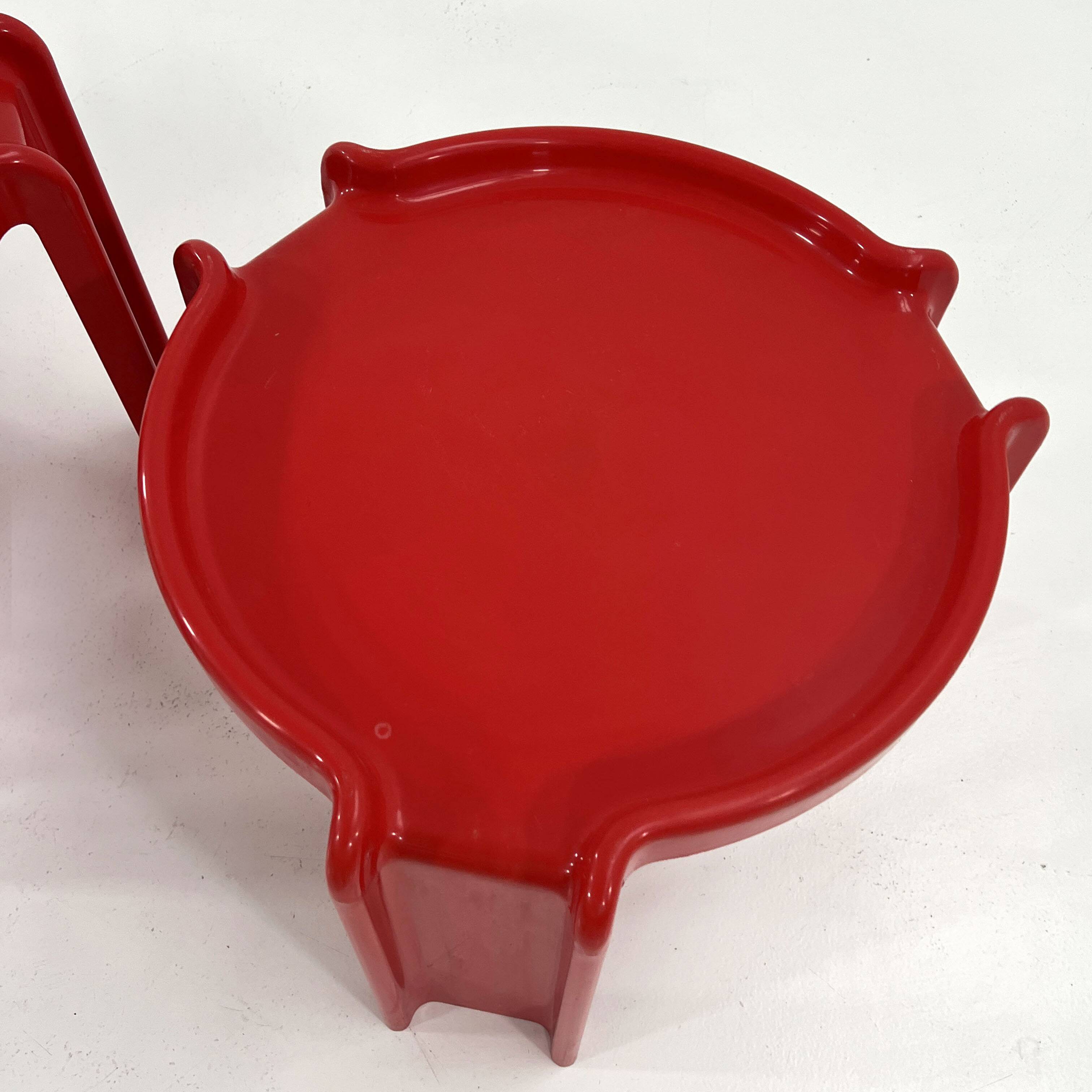 Set of 3 nesting tables by Giotto Stoppino for Kartell, 1970.