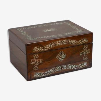 Early victorian jewellery box vanity box