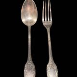 Fork and soup spoon in silver metal in their box from the brand "CERAVER OSTEAL"