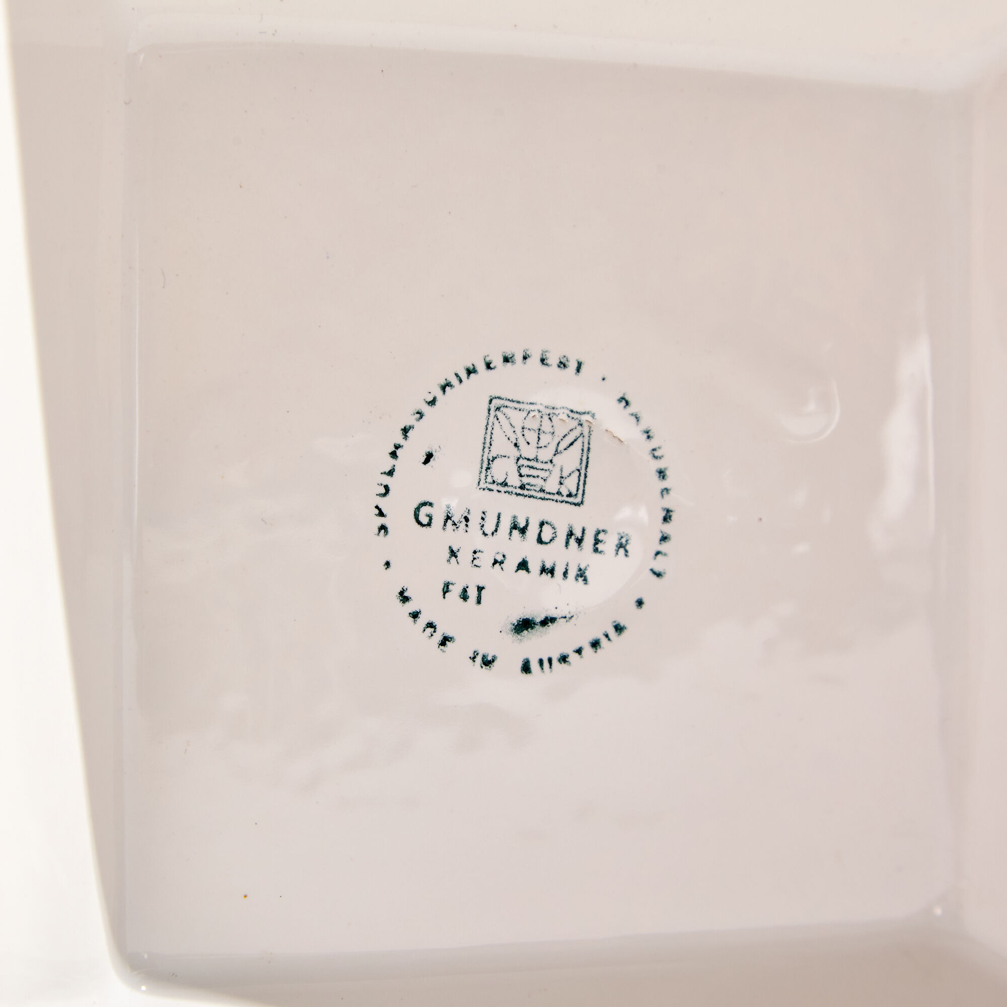 Wasserfall ceramic floor vase