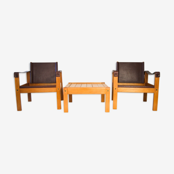 Karl Heinz Bergmiller For Escriba, Pair of Safari Leather Armchairs and Matching Coffee Table