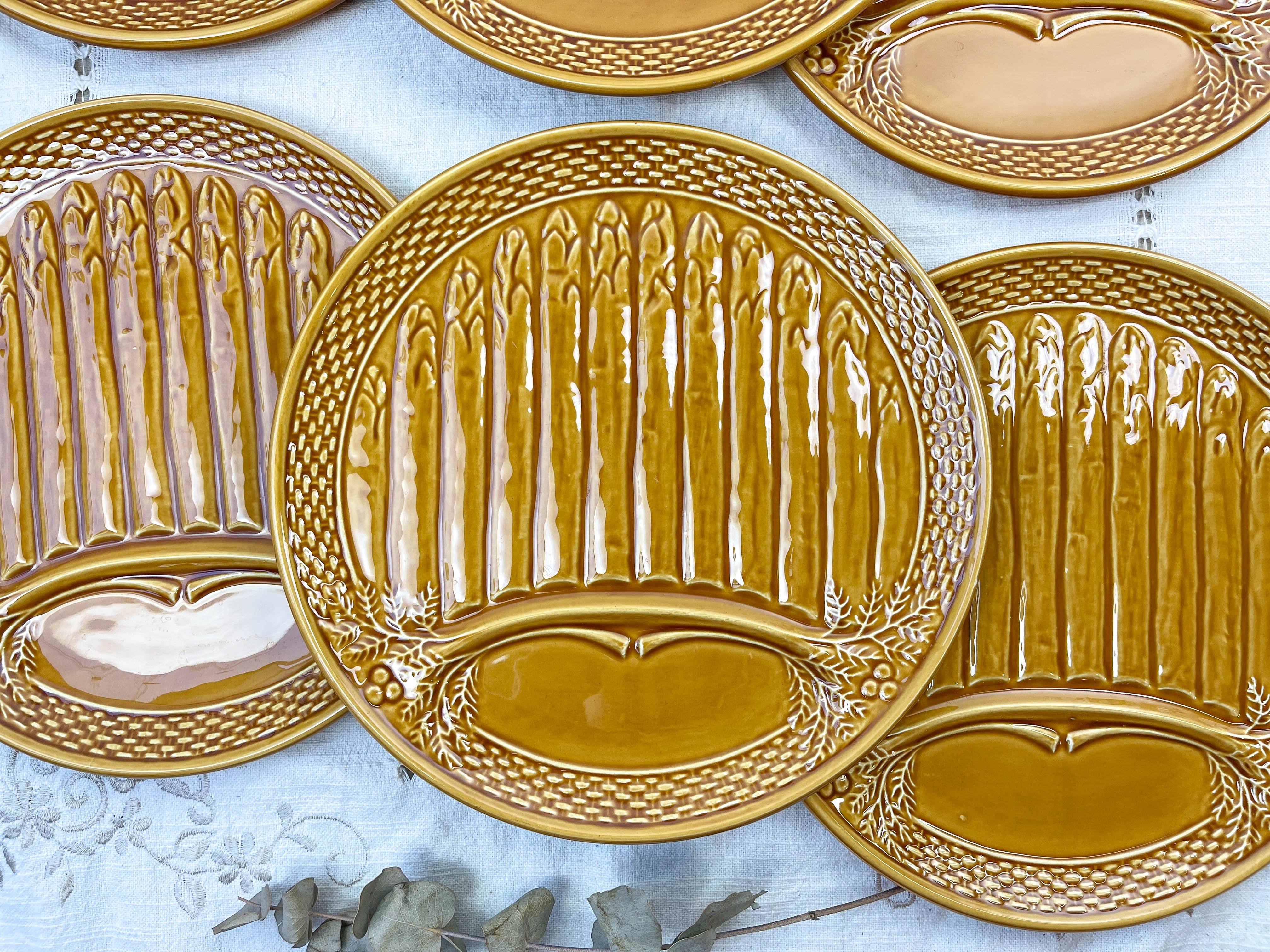 6 asparagus plates in slurry earthenware made in france 1970