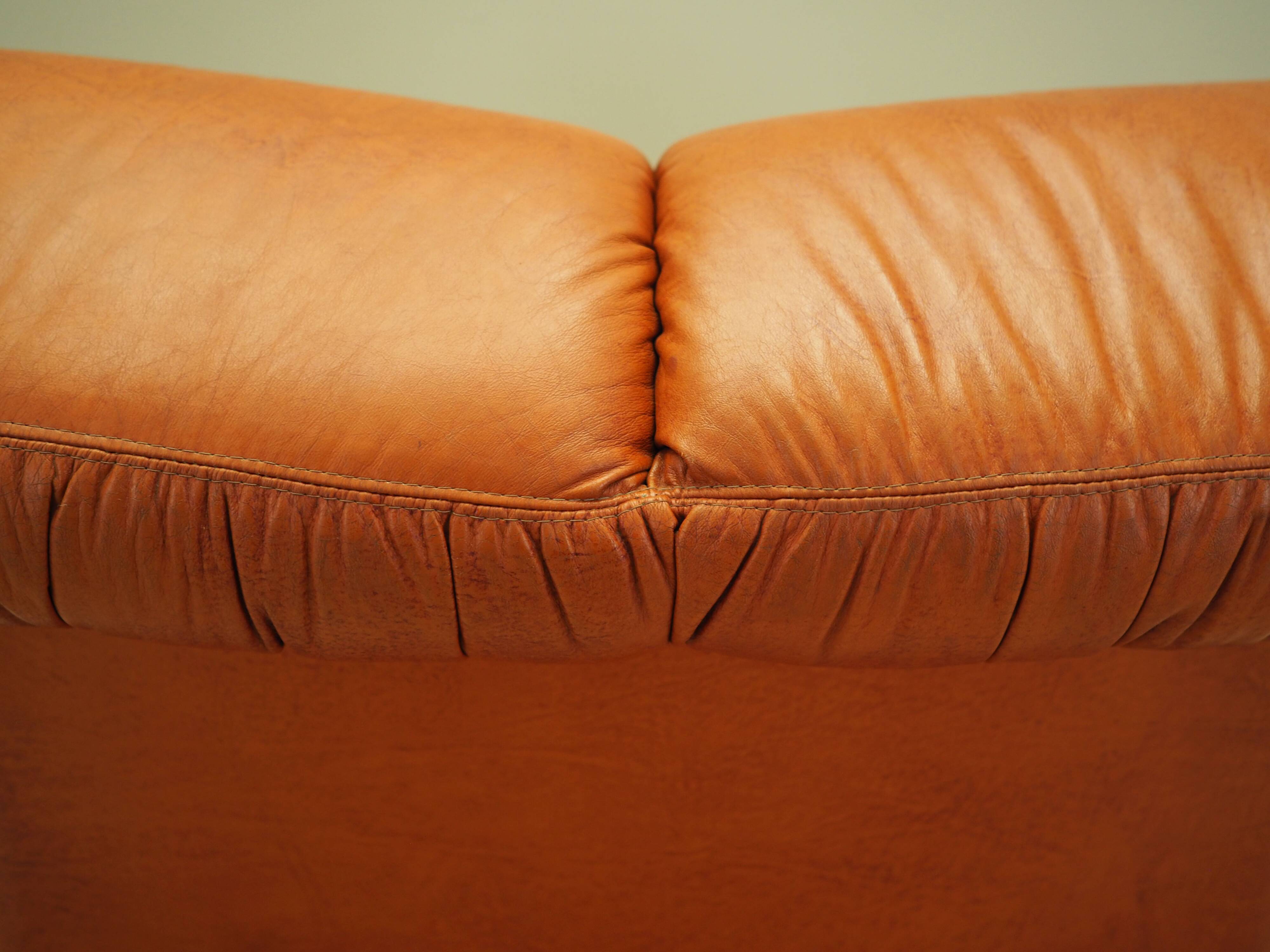 Lounge chair, Italian design, 1970s, manufacturer: PelleRossi