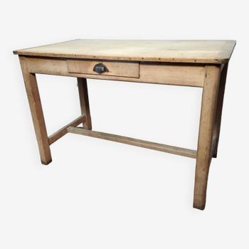 Table de ferme ancienne en bois brut